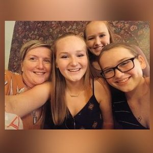 Meet your Posher, Haley